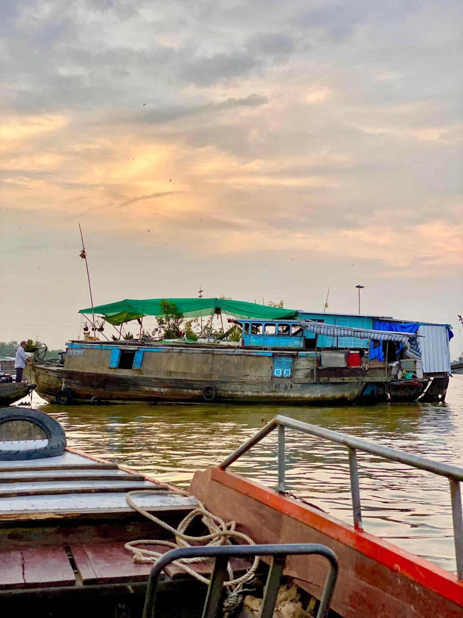 Hometravel Mekong Can Tho Exterior foto